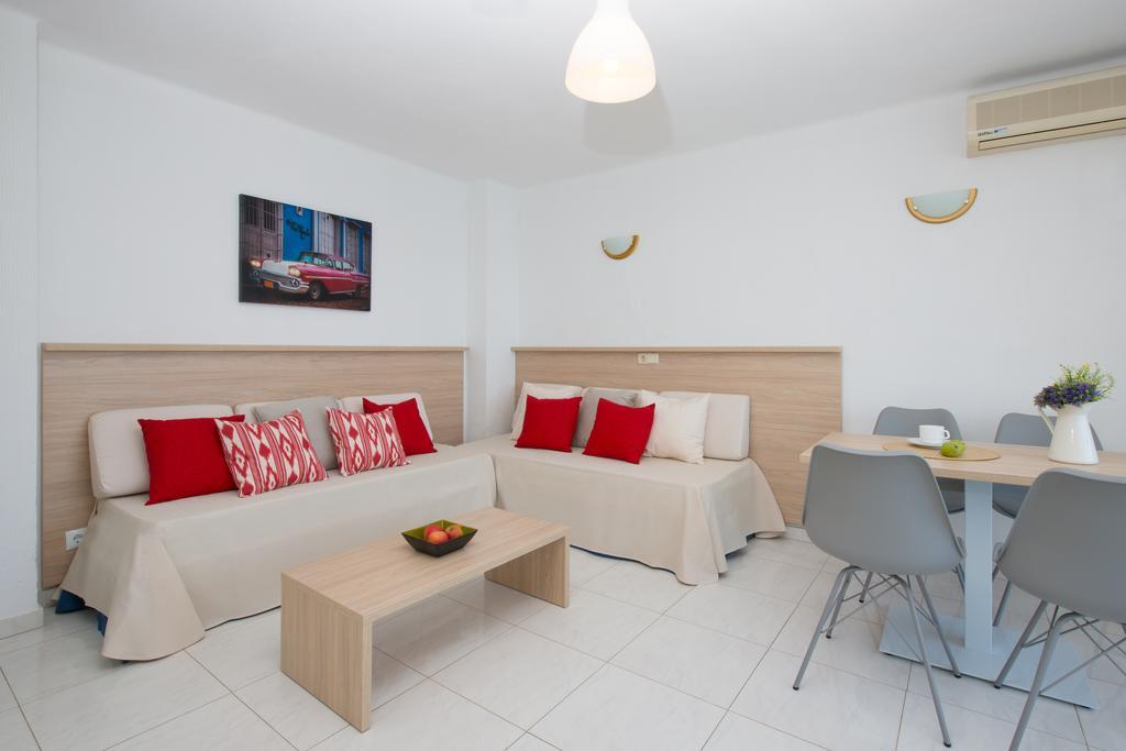 Apartamentos Calablanca Palmanova Εξωτερικό φωτογραφία